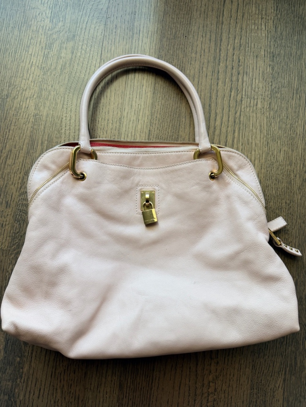 MARC JACOBS
Blush Leather Paradise Rio Satchel Bag